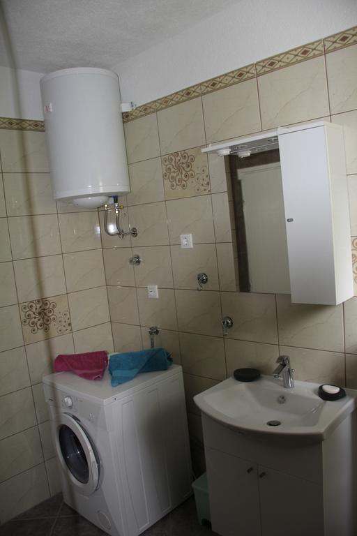 Holiday Home Luznar Klenovica Bagian luar foto